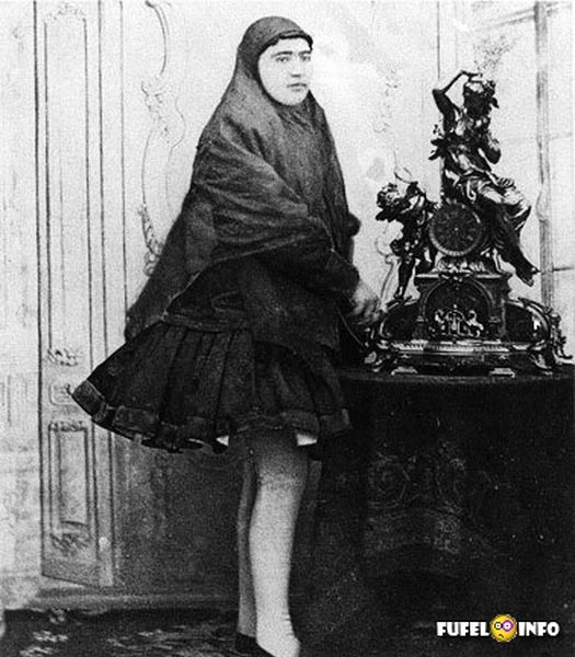 Настоящий гарем. Красавицы гарема Султана Сулеймана. Иранская принцесса 1870. Фото гарема турецкого Султана 19 века. Наложницы Султана Сулеймана реальные.