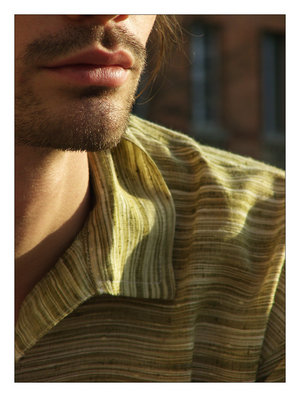 Lips__shirt_and_spring_by_Papou.jpg