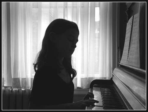 g_piano.jpg