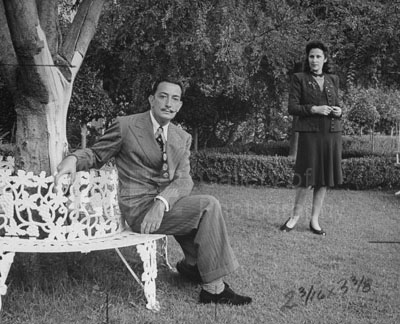 salvador_dali_garden.jpg