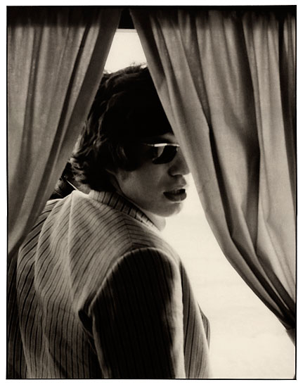 linda_mccartney_photo_exhibition_mickjagger1966.jpg