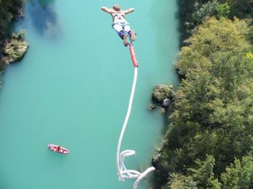 Bungee_jumping___Solkan__500_x_374__190854.jpg