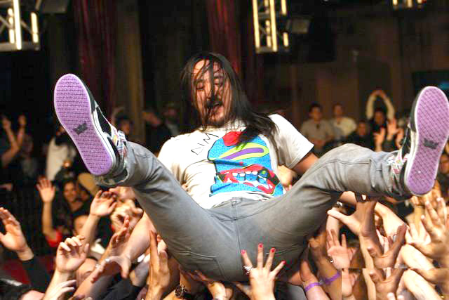 aoki_stage_dive.jpg