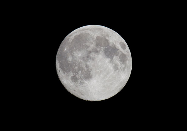 full_moon_11287159978joRe.jpg