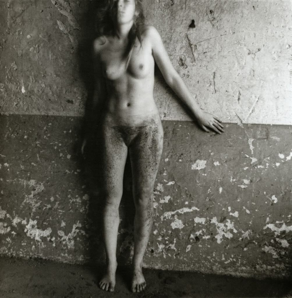 Francesca_Woodman_Book_9.jpg