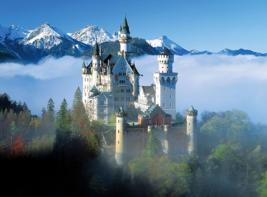 Neuschwanstein_Castle.jpg