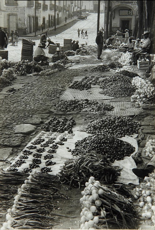 _Vegetable_Market__Mexico___1964._S_.jpg