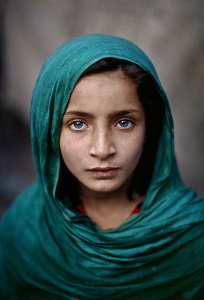 CollectionsOfMasterPhotographerSteveMcCurry29.jpg