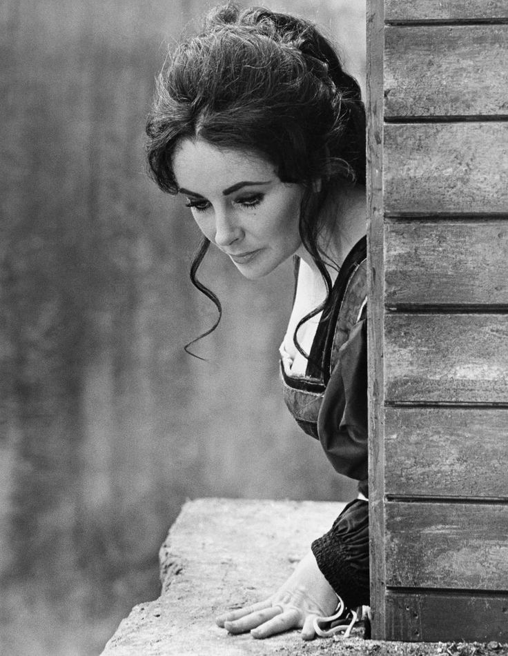 Elizabeth_Taylor.jpg