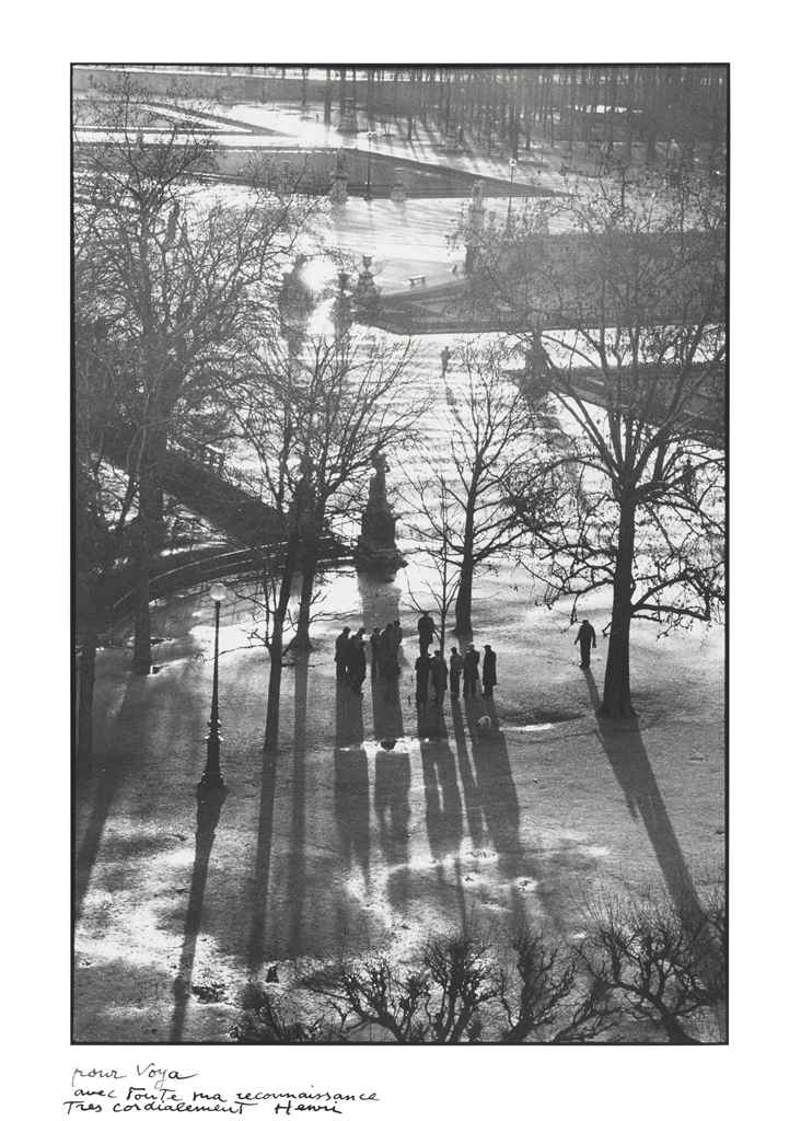Tuileries_Gardens__Paris__1976_by_Henri_Cartier_Bresson.jpg