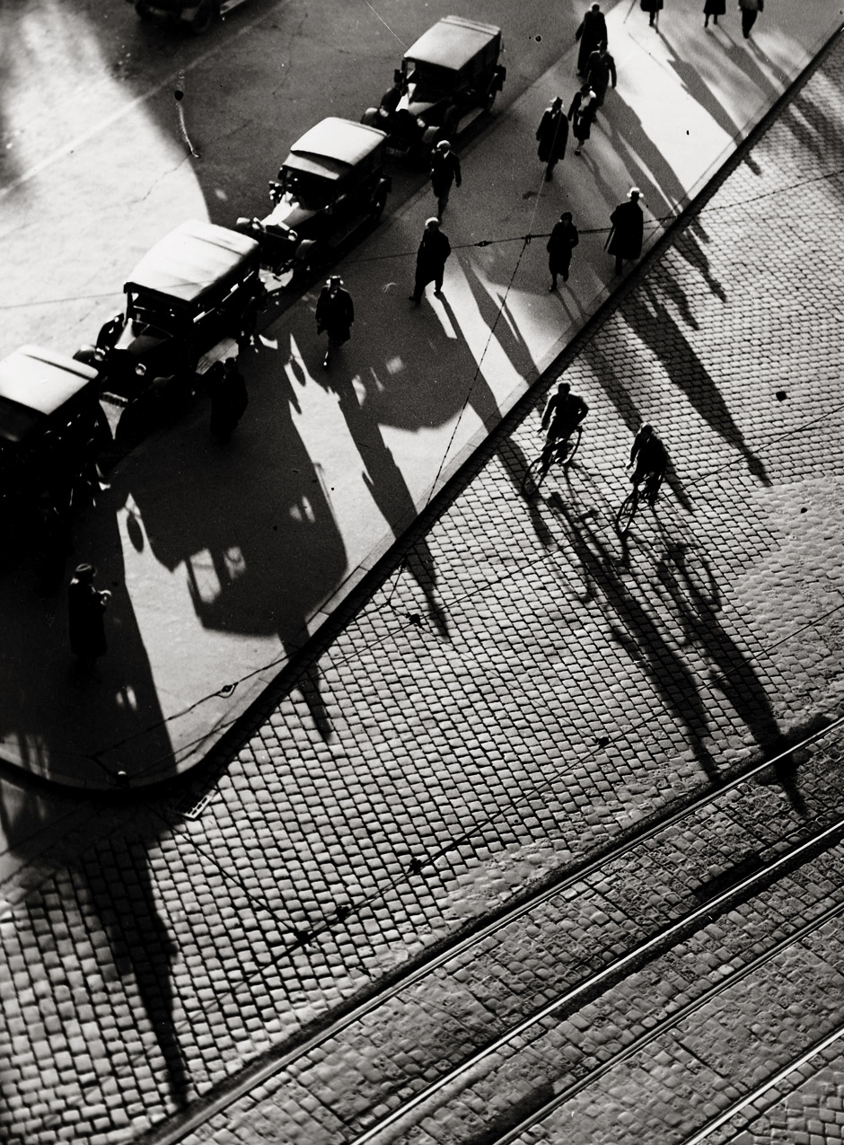 Schmachtenberger__Erika_The_Shadows_are_Getting_Longer_1930.jpg