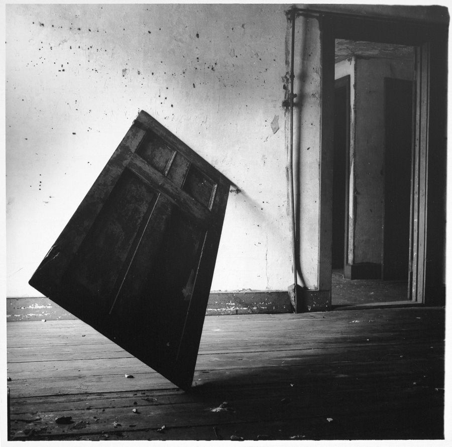 francesca_woodman_untitled_providence_rhode_island_1976_p057_jpg.jpeg