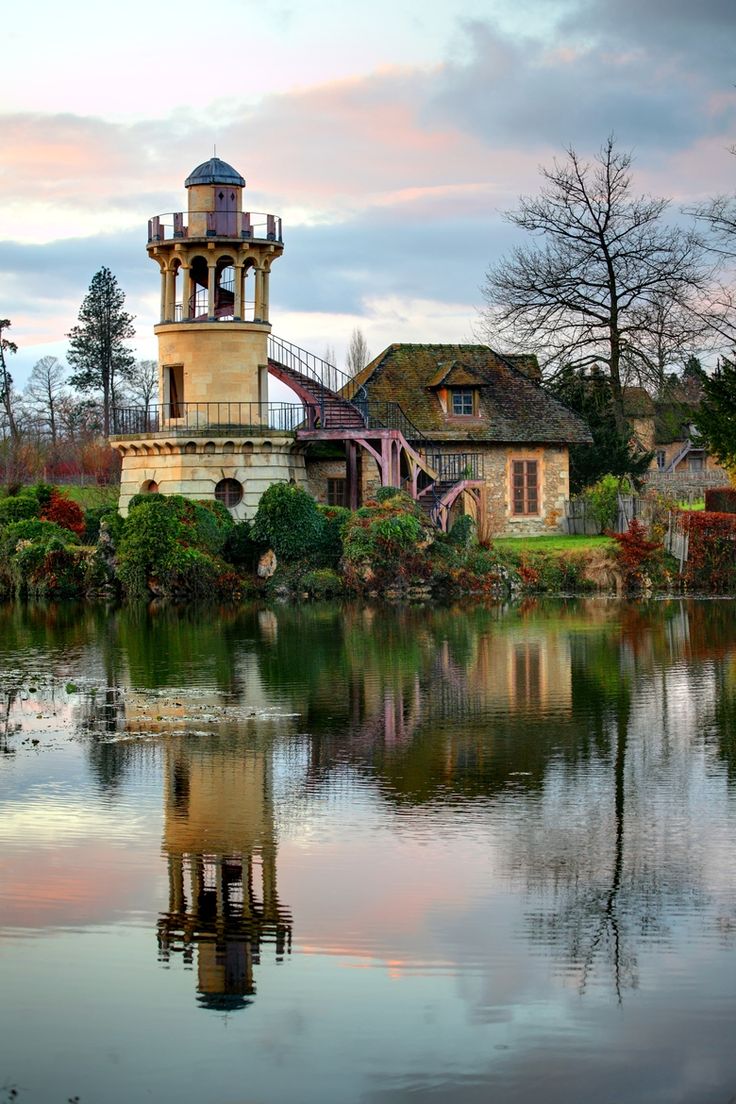 Le_Hameau__Versailles__France.jpg