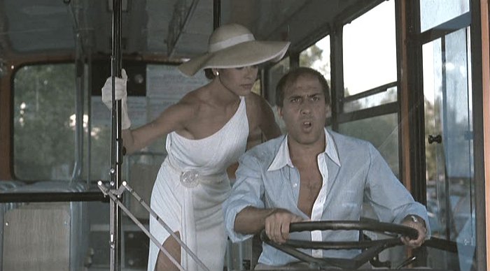 Adriano_celentano_scena_film_innamorato_pazzo_1981.JPG