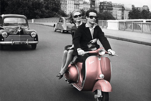 paris_scooter_i13414.jpg