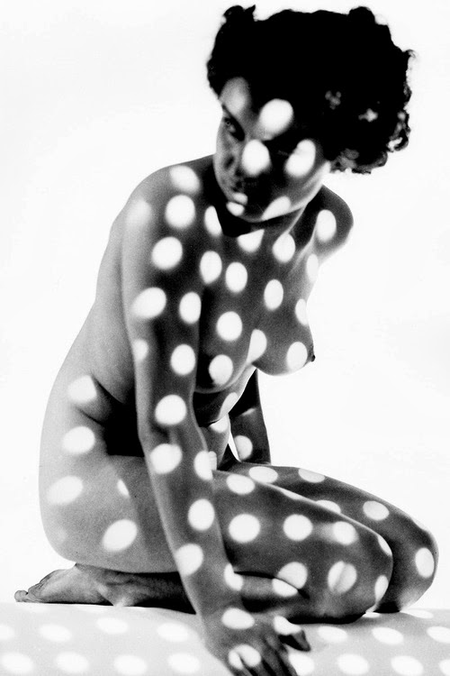 Heinrich_Heidersberger._Kleid_aus_Licht._Vestido_de_luz_004.jpg