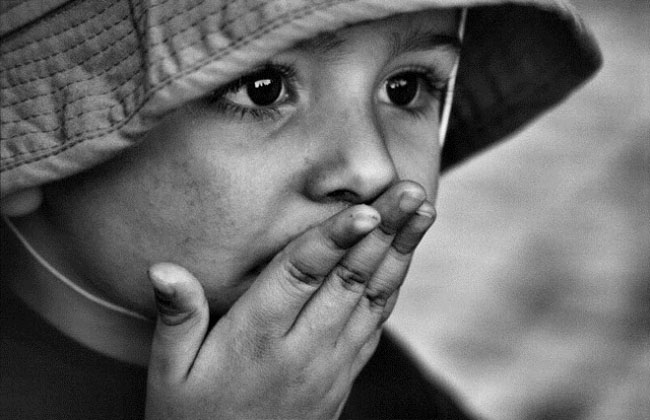 BlackAndWhiteStreetPhotographyByRuiPalha3_thumb1.jpg