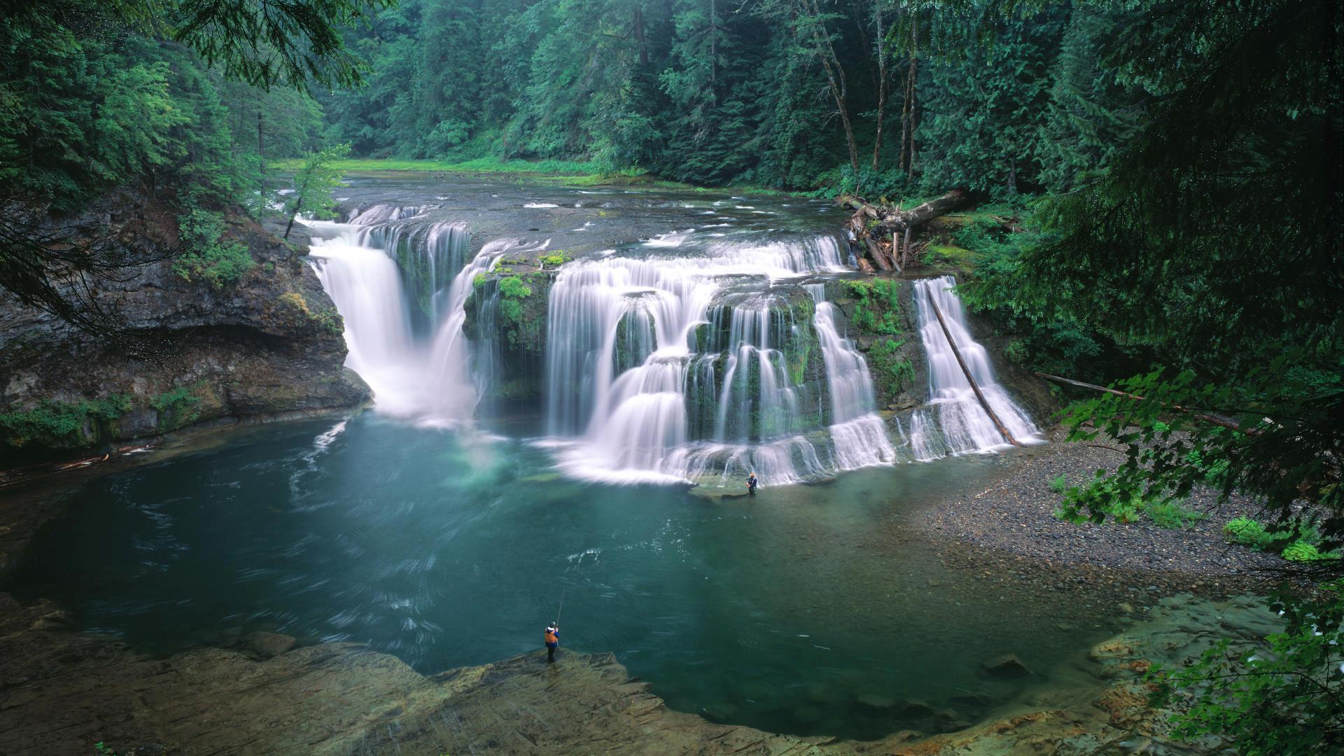 Lower_Lewis_River_Falls_Gifford_Pinchot_National_Forest_Washington_USA.jpg