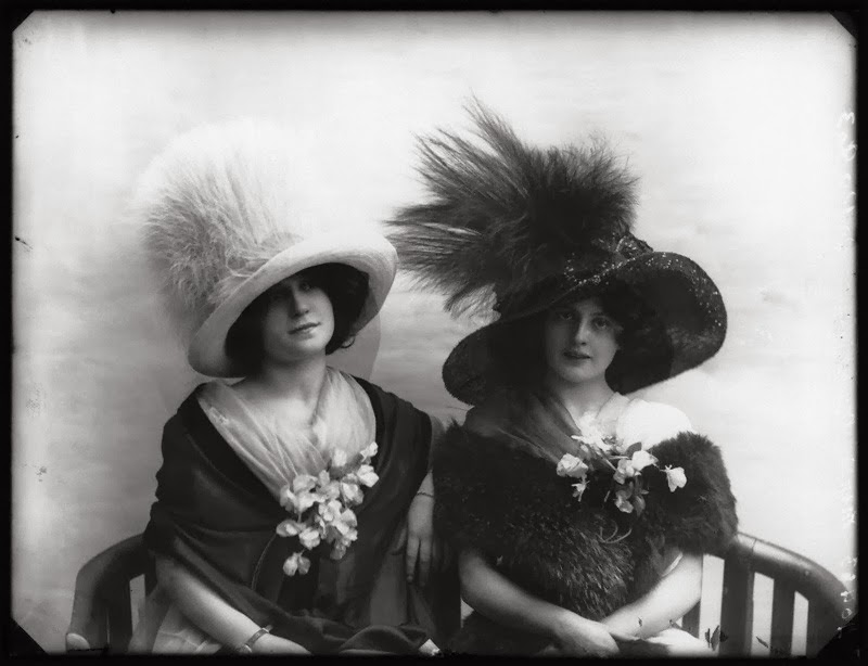 Hats_from_Edwardian_era.jpg