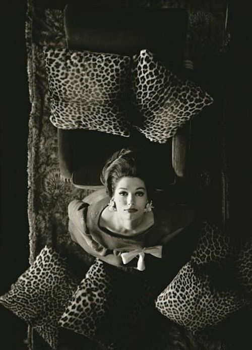 Simone_D___Aillencourt_photographed_by_Melvin_Sokolsky_for_Harper___s_Bazaar__1960..jpg