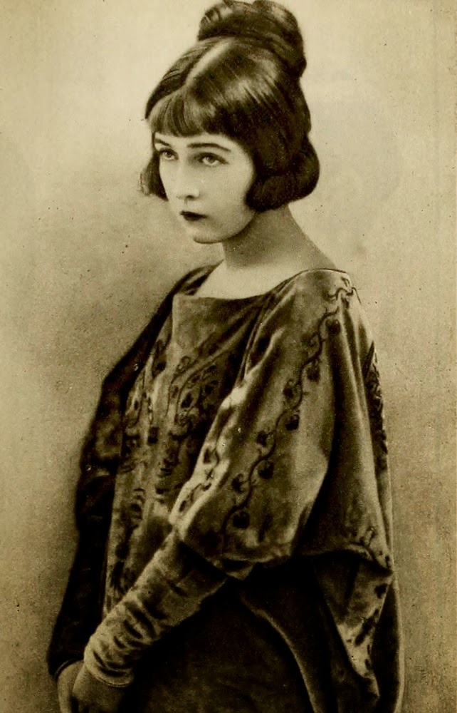 Dorothy_Gish__1920s.jpg