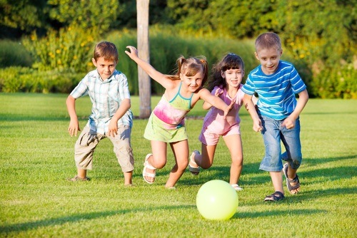 Boys_and_girls_playing.jpg