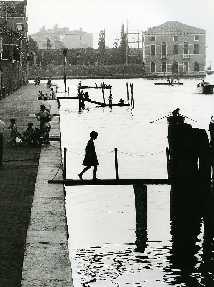 Willy_Ronis___Venise__Fondamenta_Nueva__1959__Venice__Italy.jpg