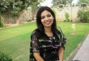 Fozia_from_Karachi_looking_for_girl__boy_friends_urgently.jpg