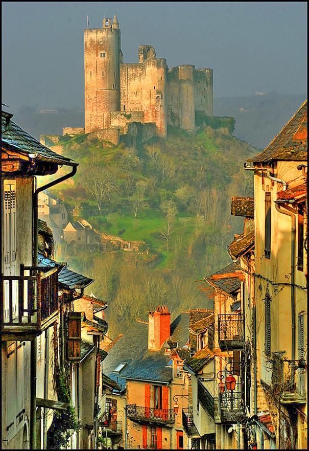 Najac___France___Pixdaus.jpg