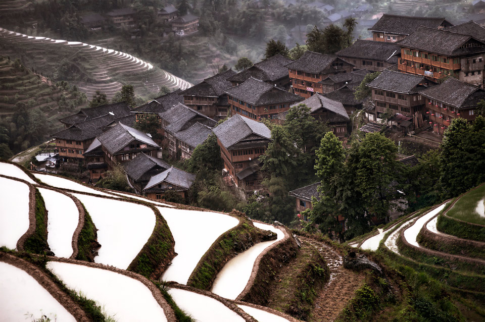 Christian_Ortiz._hidden_mountain_village_in_china.jpg