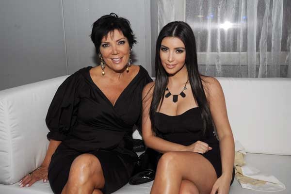 mom_defends_kim2805.jpg