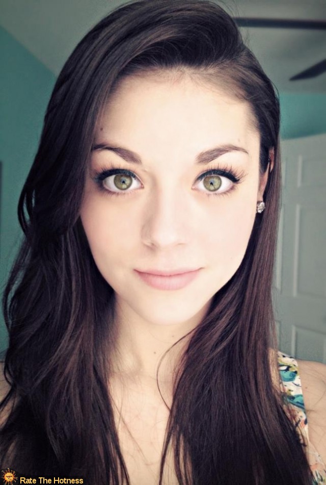 real_life_beauty_beautiful_girl_1383348470.jpg