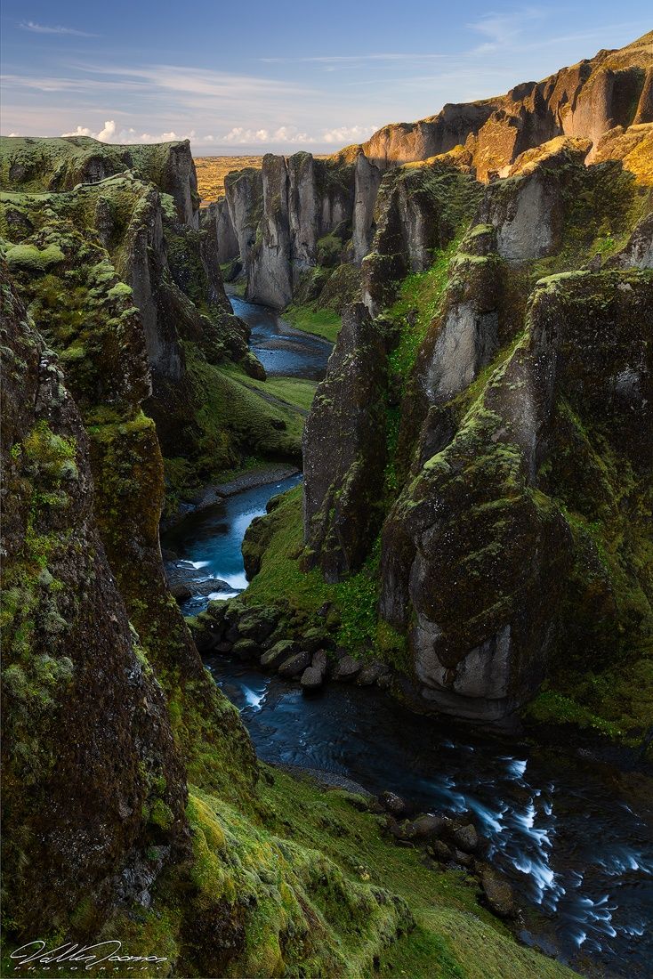 Fja__r__rglj__fur__s_Heart__Iceland_by_Valter_Joannas.jpg