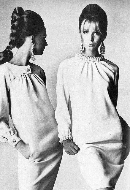 Irving_Penn_for_Vogue__1966.jpg