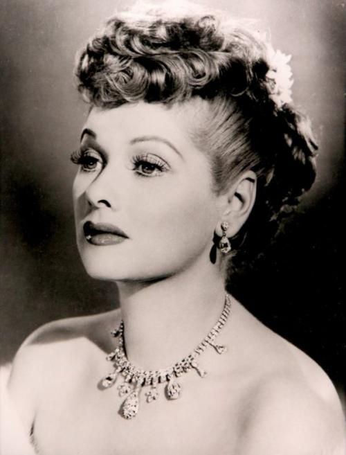 Lucille_Ball_was_once_voted_the_most_stylish_woman_in_Hollywood..jpg