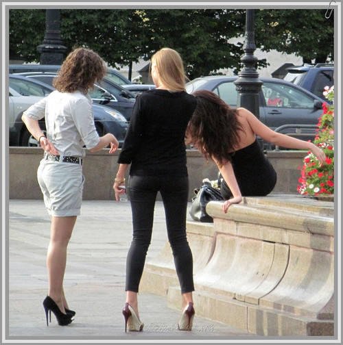 largegirls.jpg