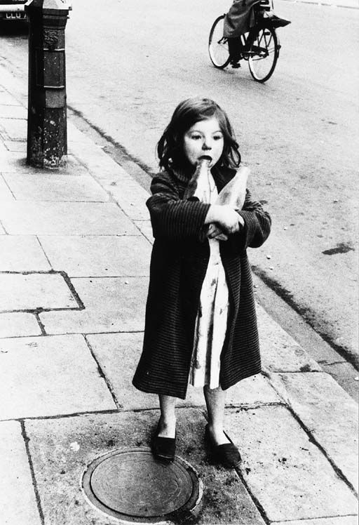 Girl_and_milk_bottles__Princedale_Rd.__N._Ken__1957__Roger_Mayne._English__born_in_1929..jpg