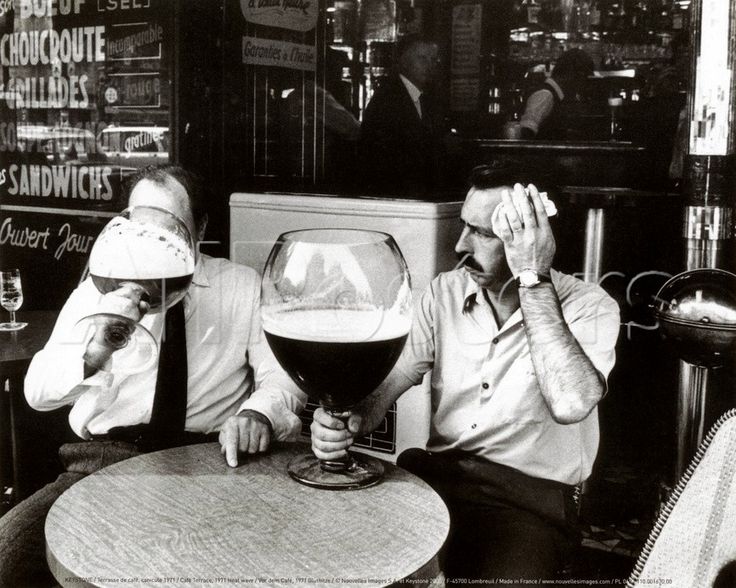 Caf___Terrace__Heat_Wave__1971_From_Keystone_Archives.jpg