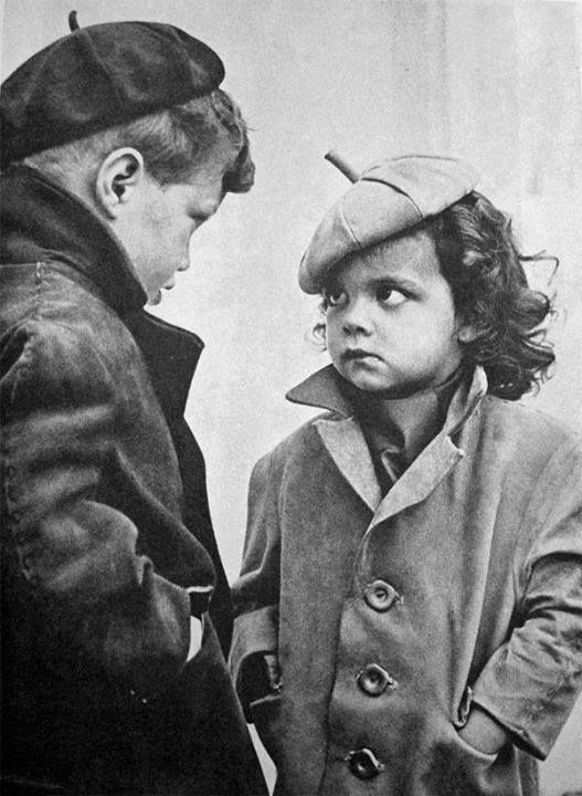 Photo_by_Saul_Leiter.jpg