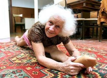 granny_yoga.jpg