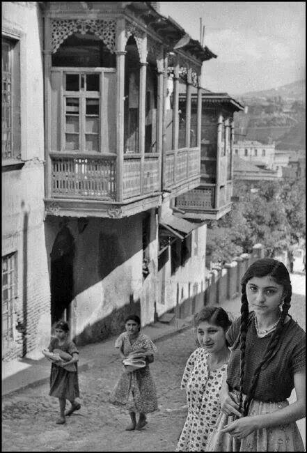 Tbilisi_by_Henri_Cartier_Bresson_1954.jpg