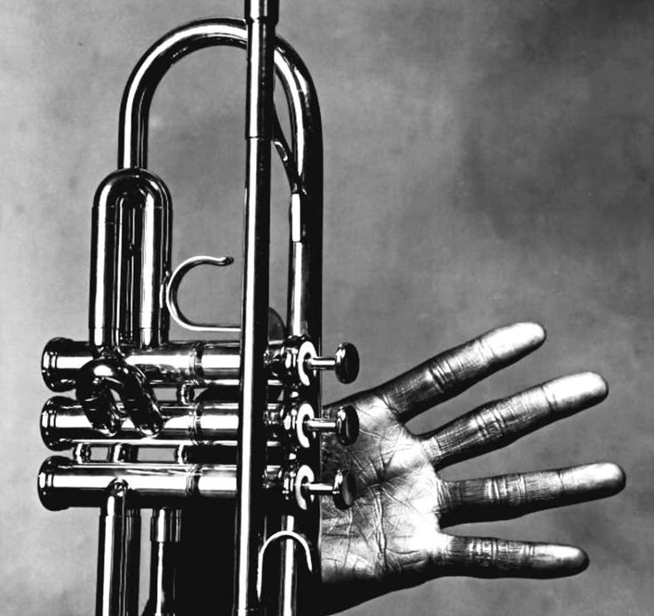 Miles_Davis__Hand_and_Trumpet__New_York_City__by_Irving_Penn_1989.___You_have_to_play_a_long_time_to_play_like_yourself_____Miles_Davis..jpg