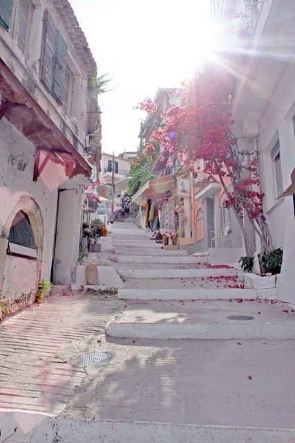 Santorini_street__Greece.jpg
