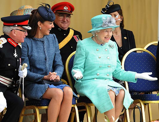 Queen_1527711a.jpg