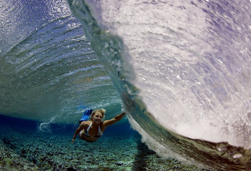 girl_meer_ocean_perfect_swimming_tide_Favim.com_60483.jpg