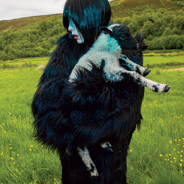 Edie_Campbell_T_Magazine_Inez_Vinoodh_06_620x620.jpg