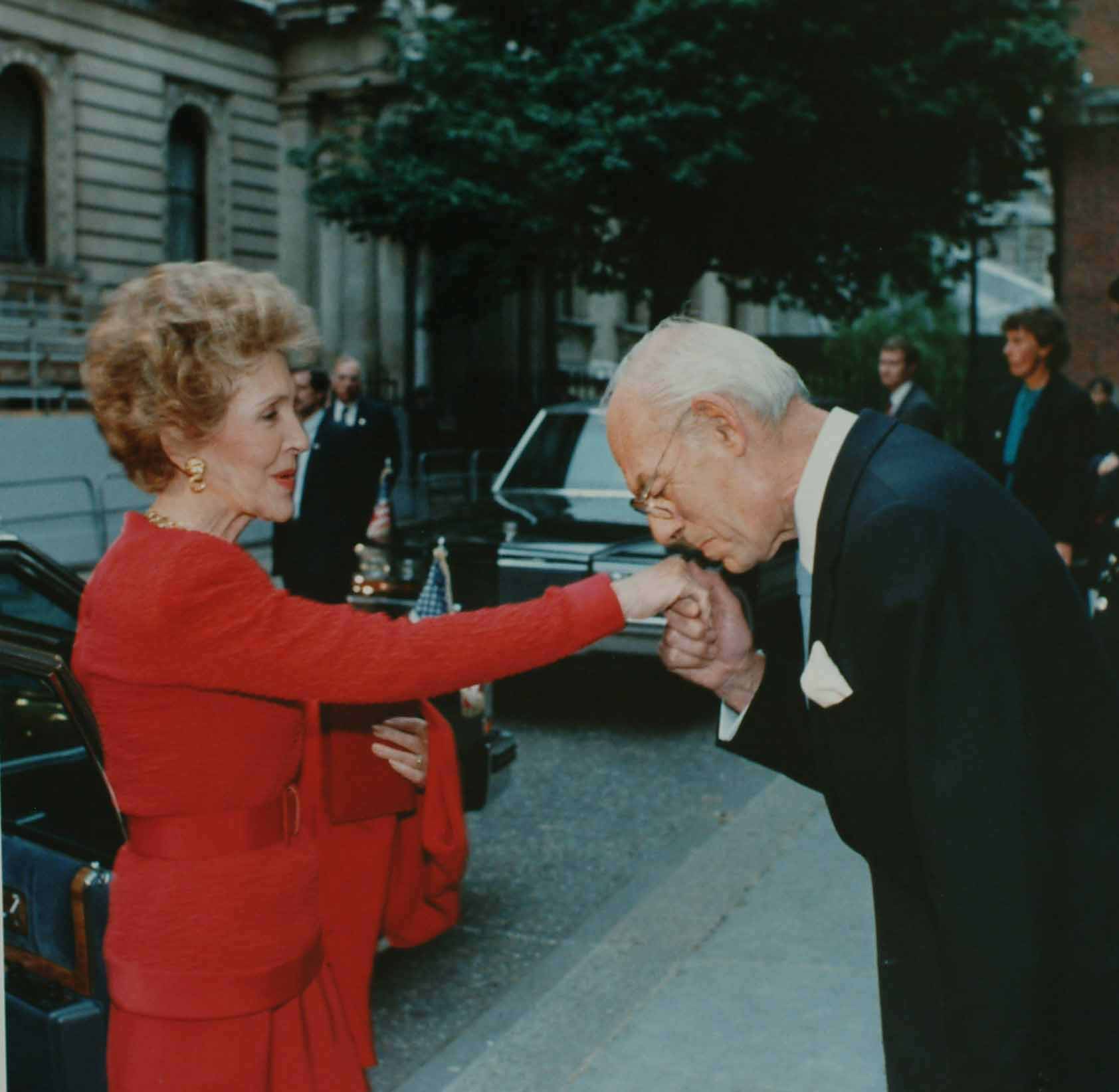 Denis_Thatcher_Nancy_Reagan_1988.jpg