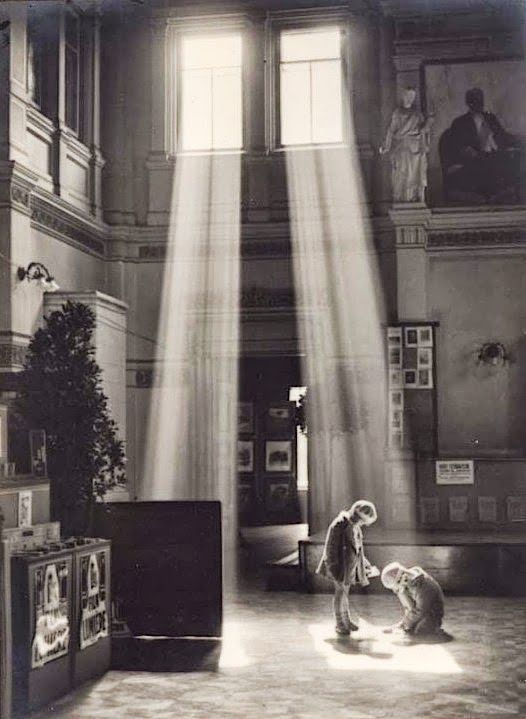 Antoni_Anatol_Weclaswki___Golden_Streams__Warsaw__1928_1937.jpg