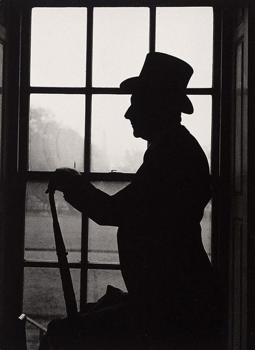 Cecil_Beaton__Royal_Hospital_Chelsea__London_Lewis_Morley.jpg