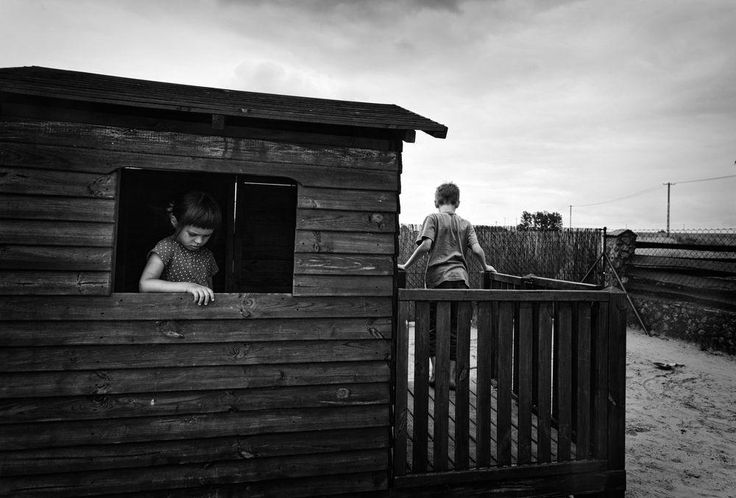 kids_playing__home__Photo_by_Monika_Strzelecka_____National_Geographic.jpg
